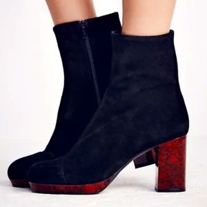 Free People Liquid Gold Platform Boot  Black w/ Tortoise Heel “Rare” 38